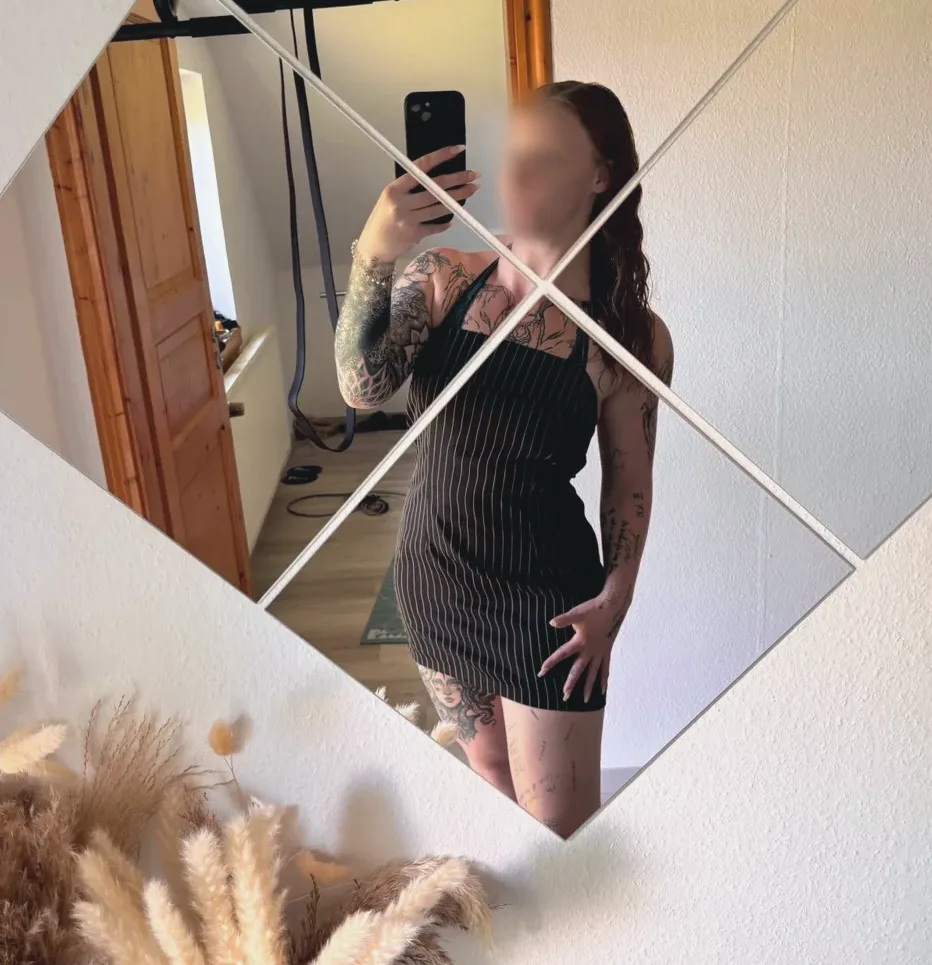 Emma, 28