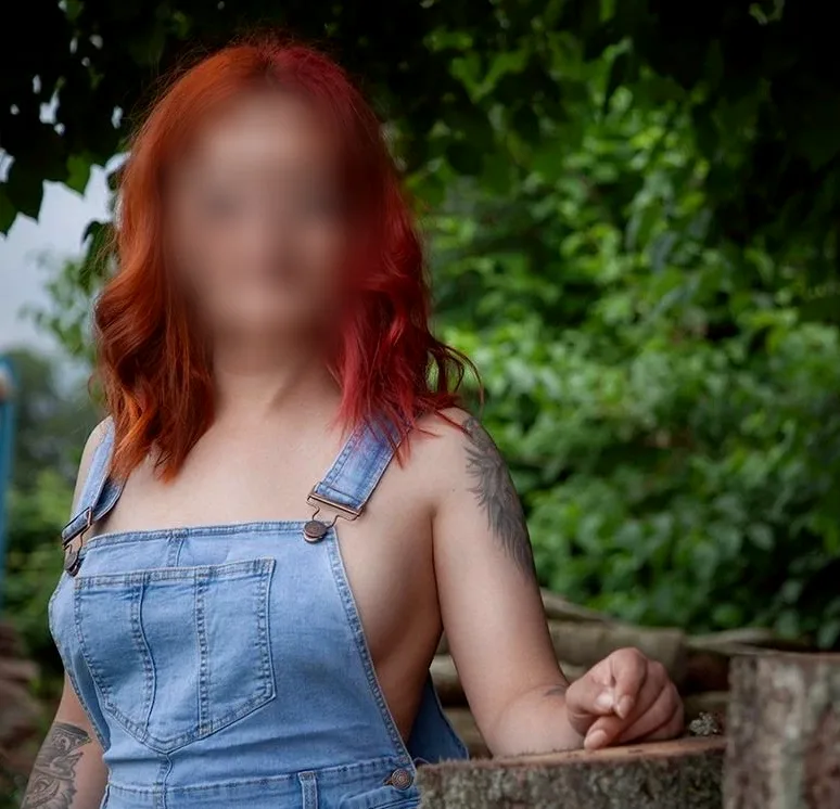 Jessica, 33