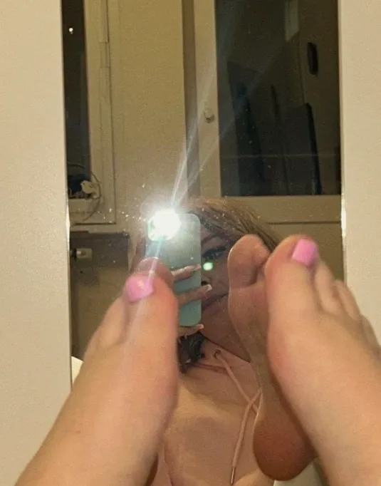Salma, 23