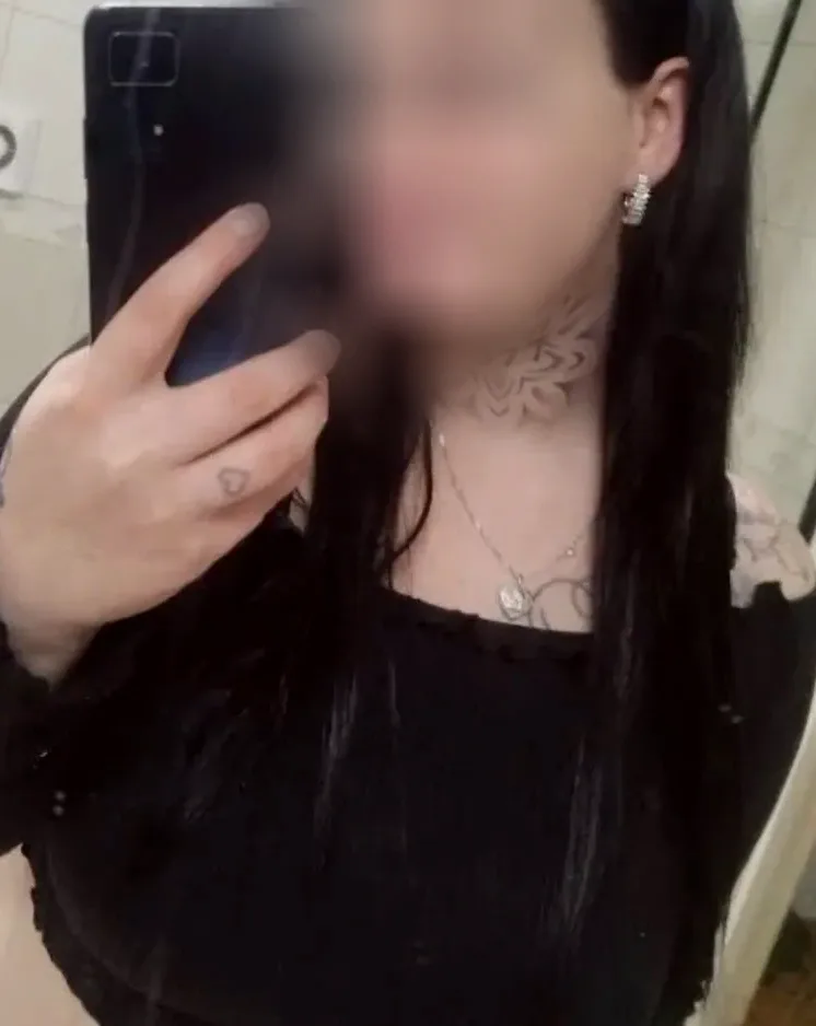 Victoria, 27