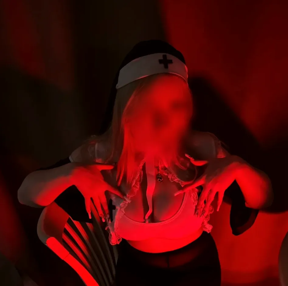 Zara, 19